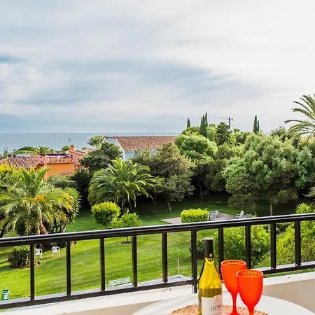 Bora Bora Апартаменты Марбелья