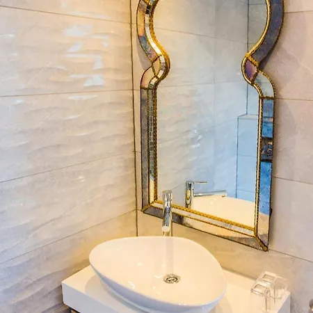 Bora Bora * Marbella