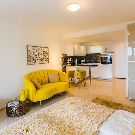 Apartment Bora Bora Marbella